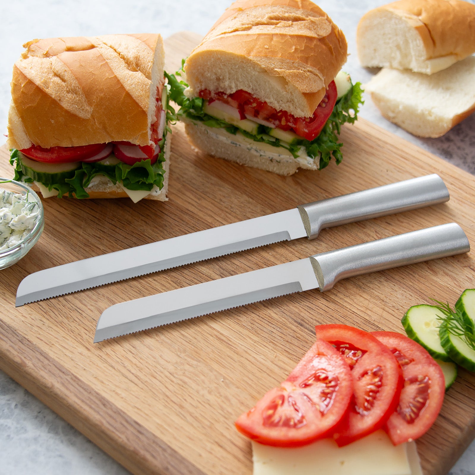 Rada Cutlery 8-Inch Bread Knife Stainless Steel Serrated Blade, Aluminum Handle