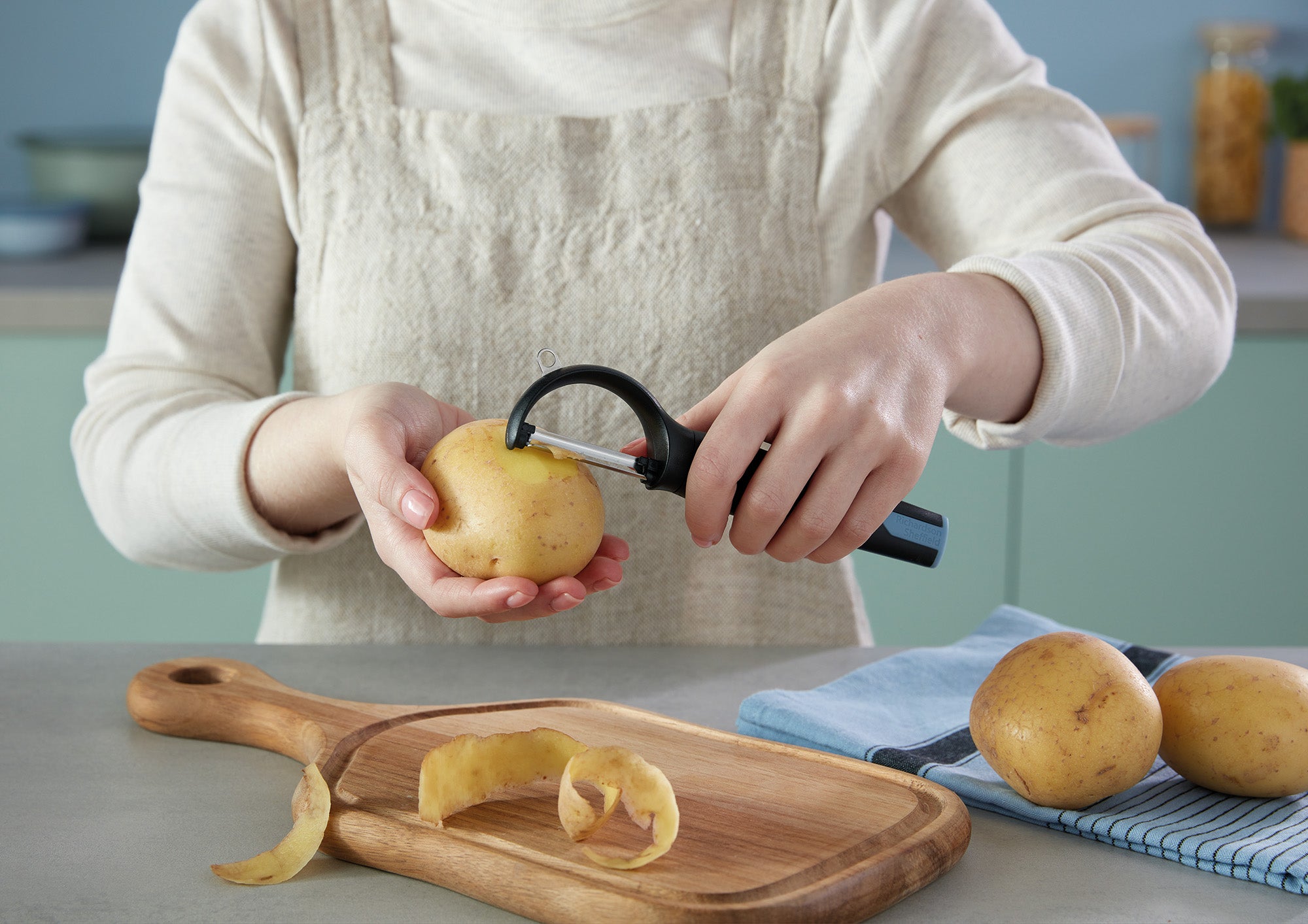 Richardson Sheffield Refinest P-Peeler, 7-Inch, Stainless Steel