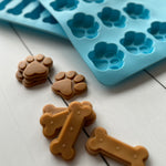 R&M International Pet Treat Molds Paw, Prints