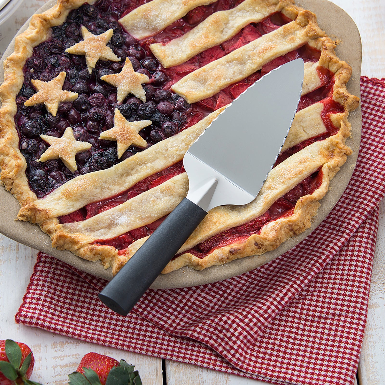Rada Cutlery Serrated Pie Server Stainless Steel Face, Black Handle
