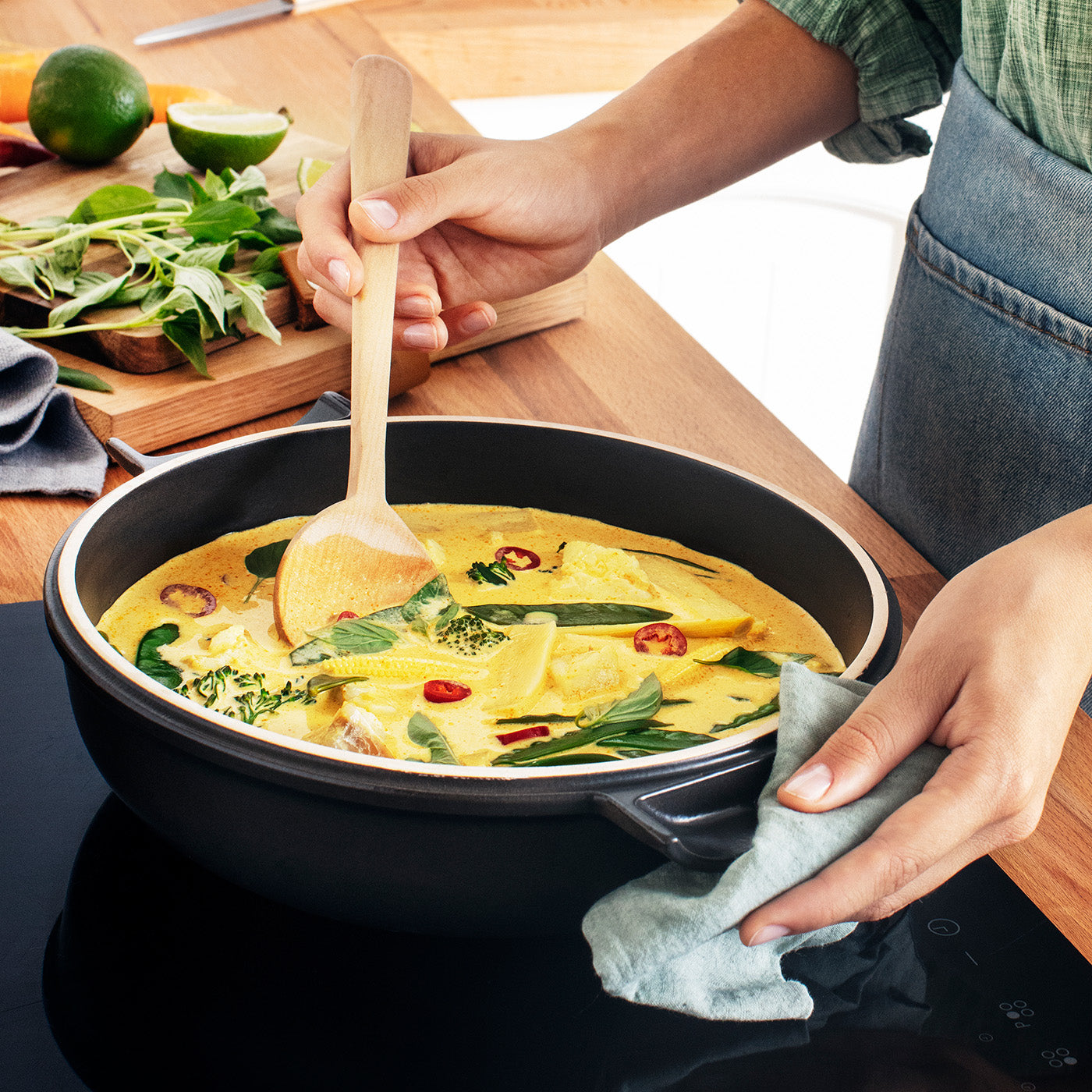 Emile Henry Delight 2.6 Quart Braiser, Slate