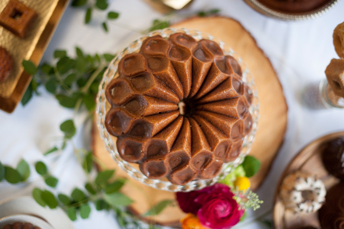 Nordic Ware Cast Aluminum Crown Bundt Pan, Gold
