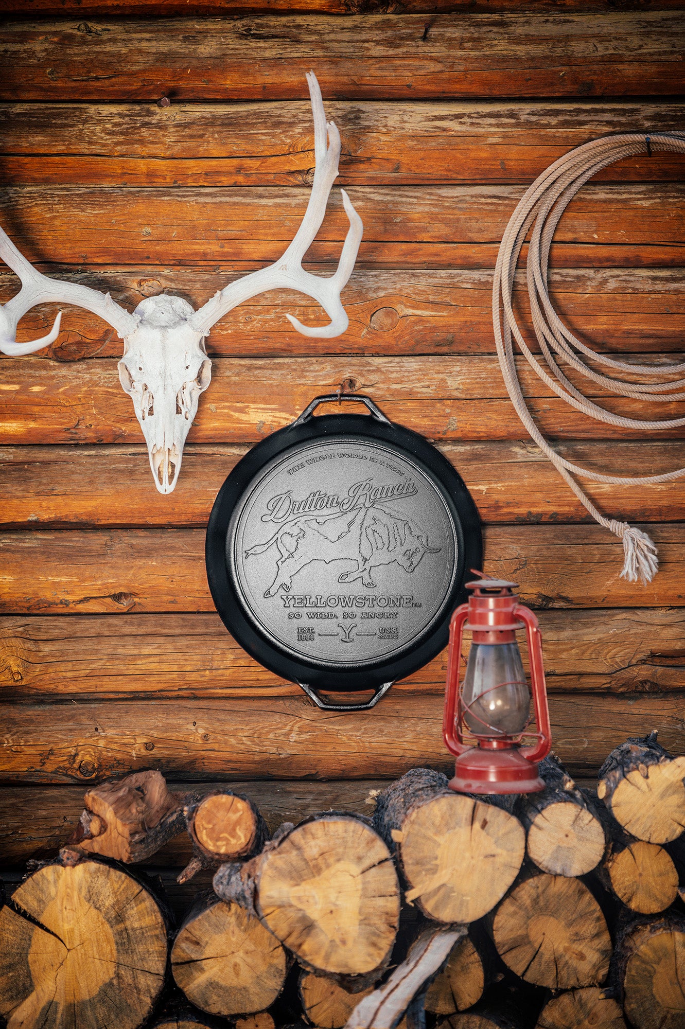 Lodge Yellowstone 17 Inch Seasoned Cast Iron Bull Dual Handle Skillet